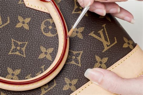 retying a louis vuitton ribbon|louis vuitton luggage repair.